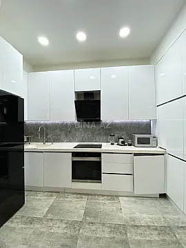 Kirayə verilir 3 otaqlı mənzil 120 m²