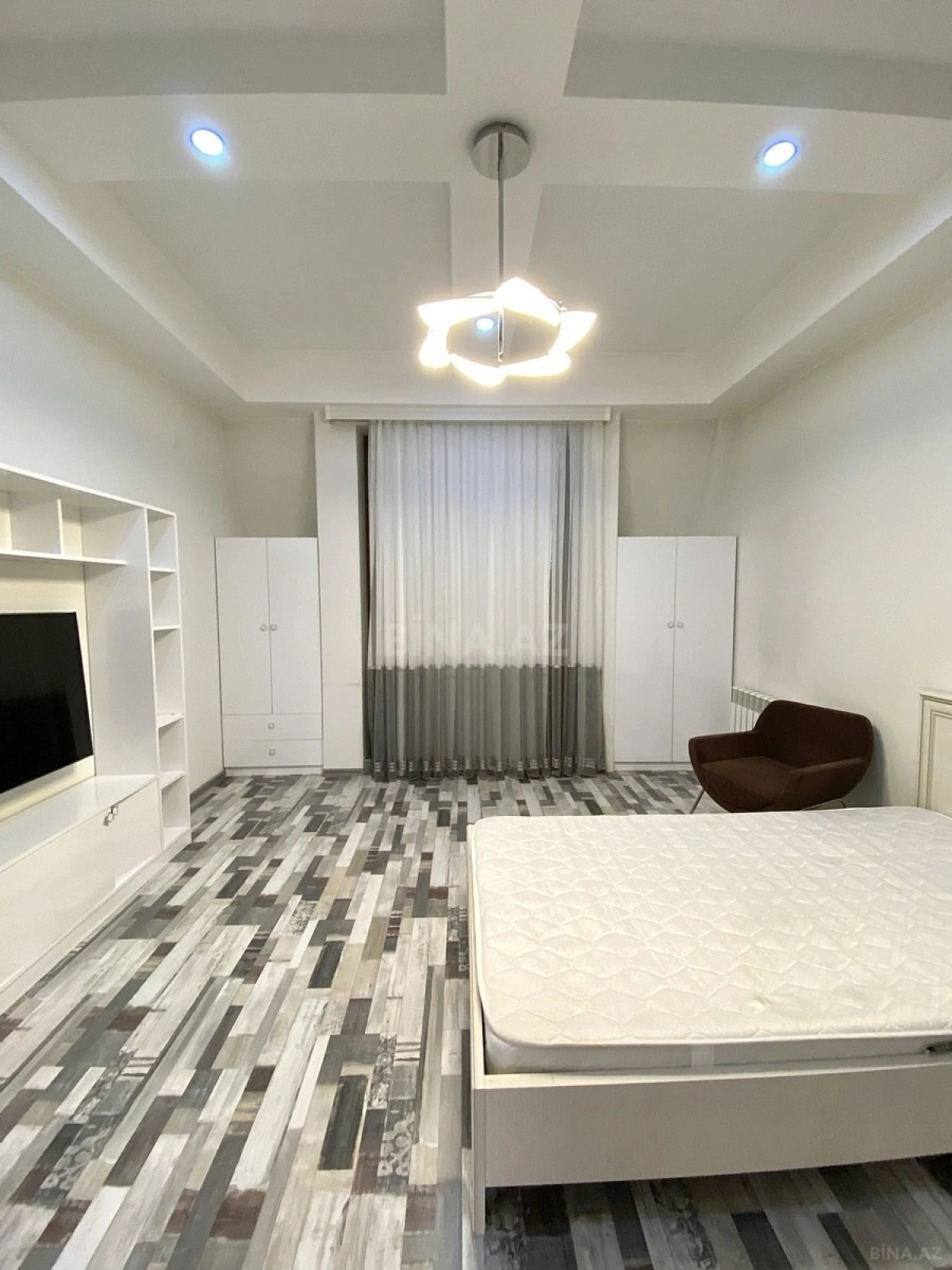 Kirayə verilir 3 otaqlı mənzil 120 m²