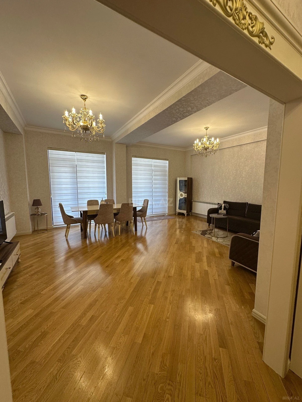 Kirayə verilir 3 otaqlı mənzil 150 m²
