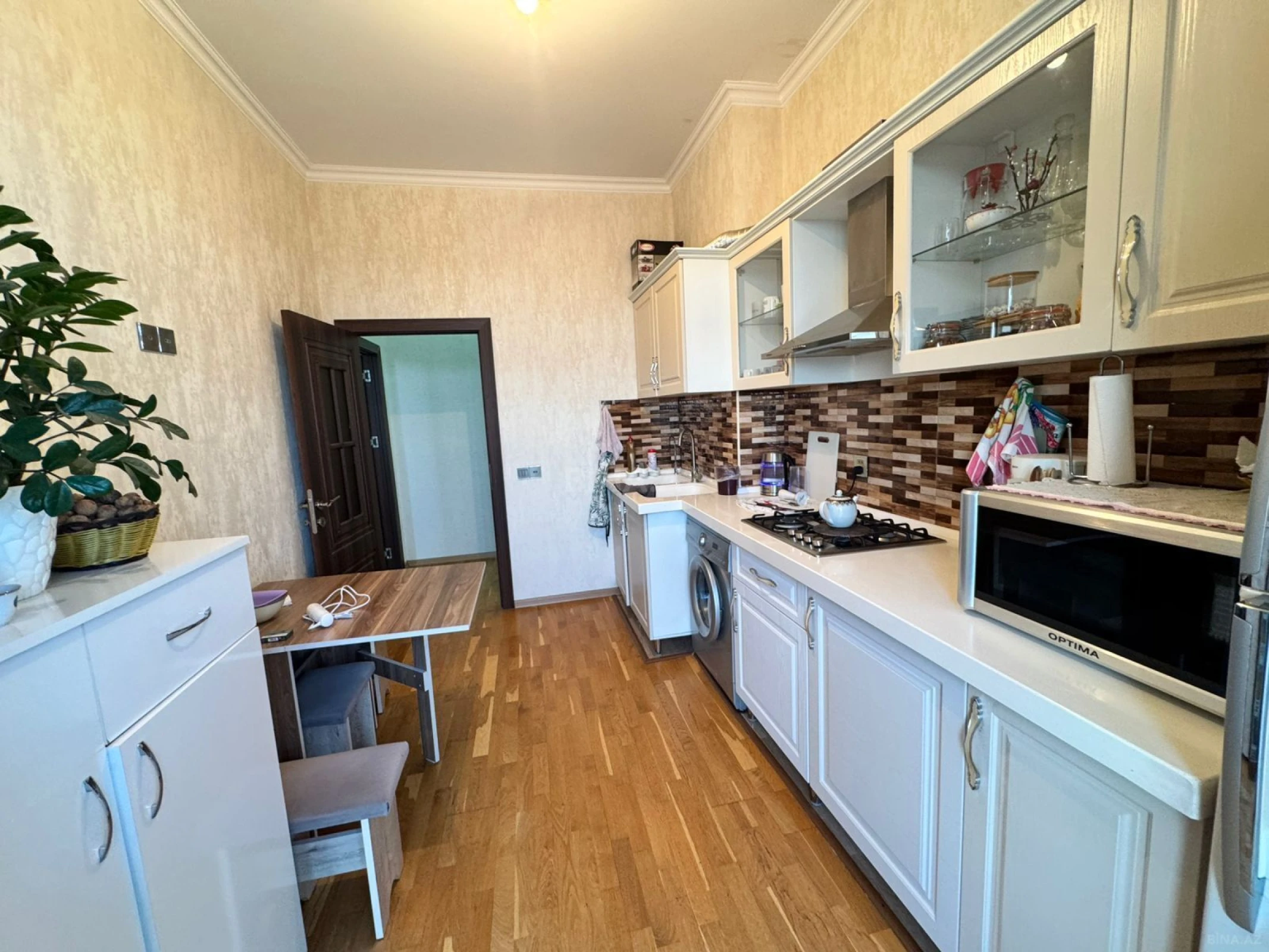 Satılır 2 otaqlı mənzil 86 m²
