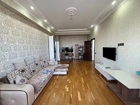 Satılır 2 otaqlı mənzil 86 m²