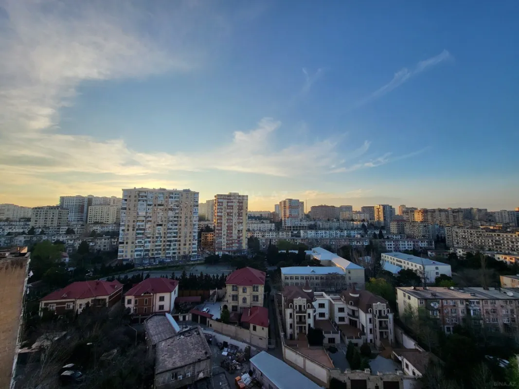 Satılır 3 otaqlı mənzil 90 m²