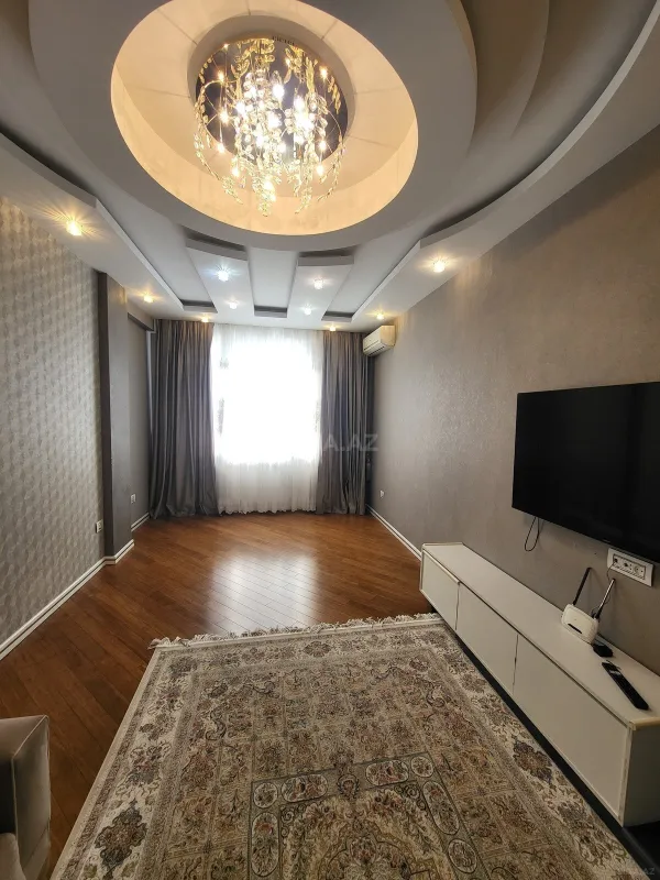 Satılır 3 otaqlı mənzil 90 m²