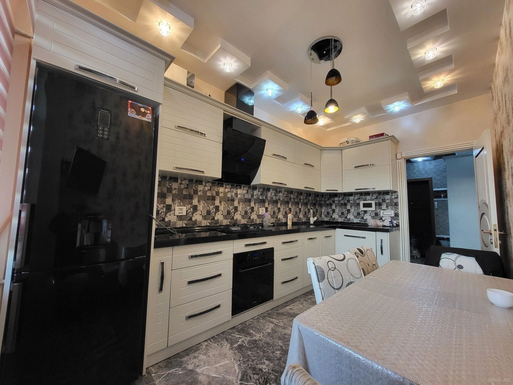 Satılır 3 otaqlı mənzil 90 m²