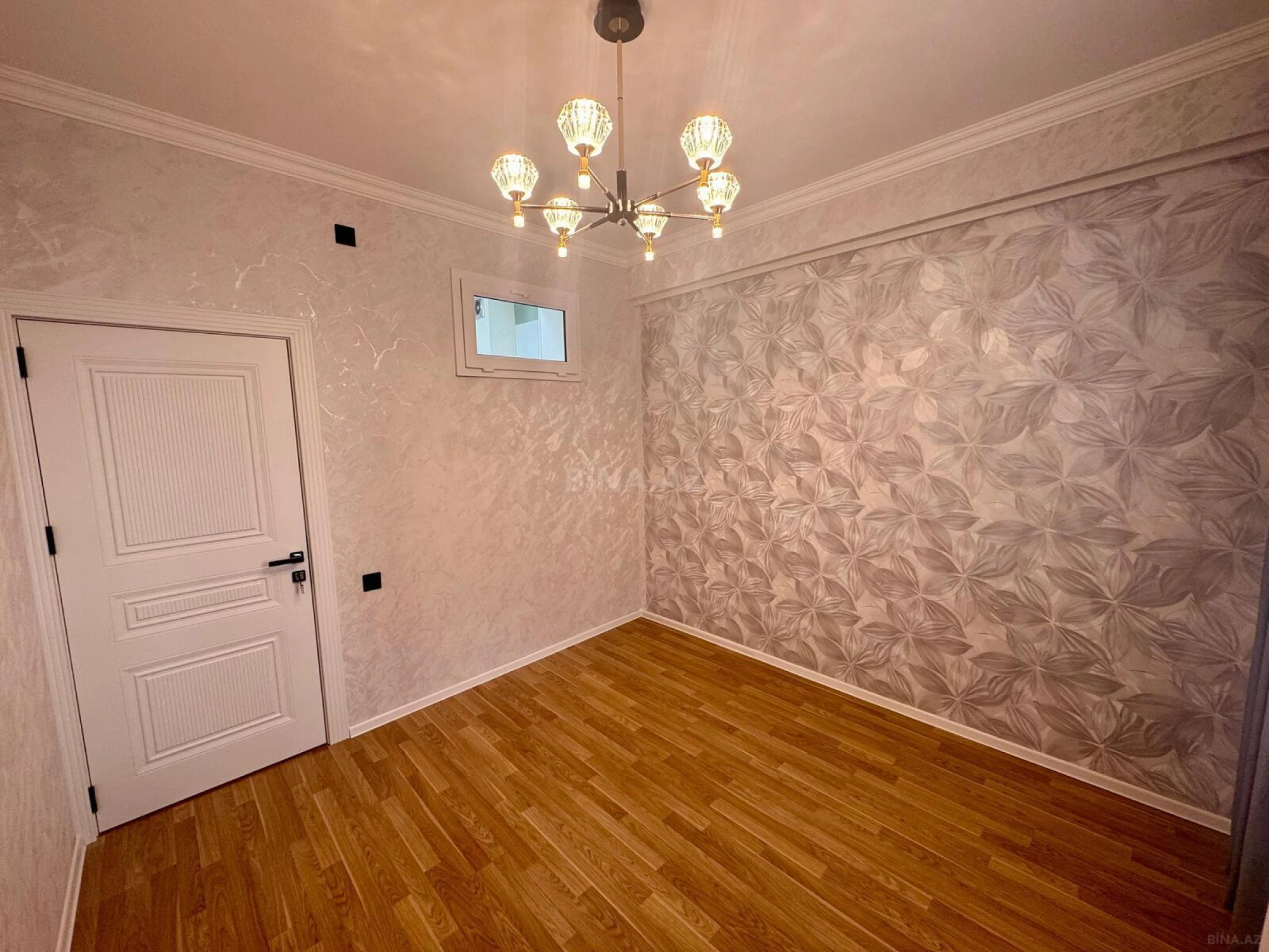 Satılır 2 otaqlı mənzil 56 m²