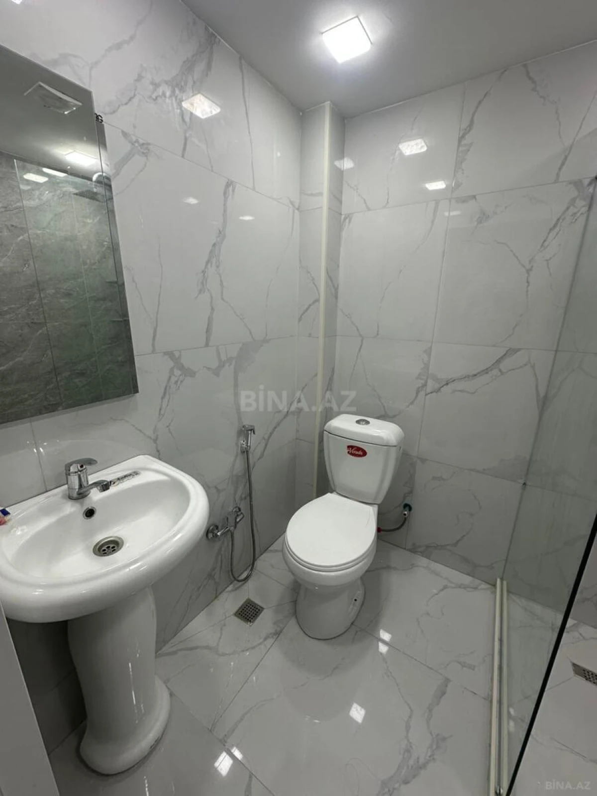 Satılır 2 otaqlı mənzil 60 m²
