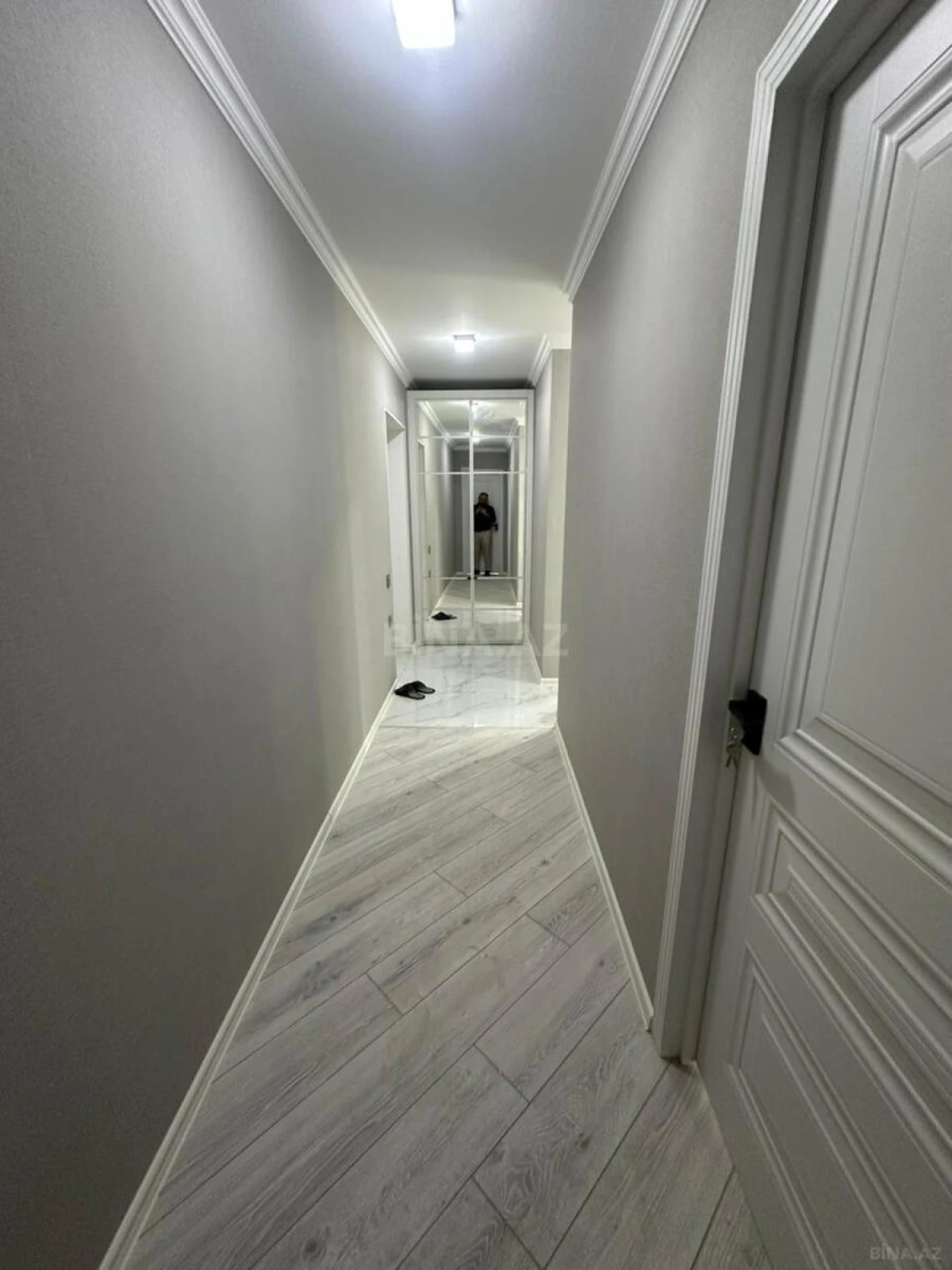 Satılır 2 otaqlı mənzil 60 m²