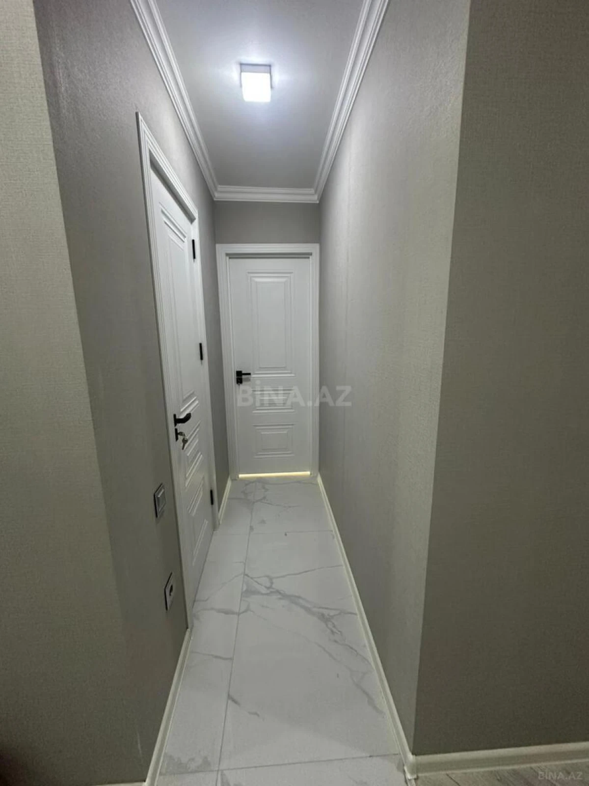 Satılır 2 otaqlı mənzil 60 m²
