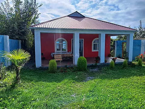 Kirayə verilir 2 otaqlı həyət evi 100 m² — İsmayıllı 2 otaq 100.00 m²