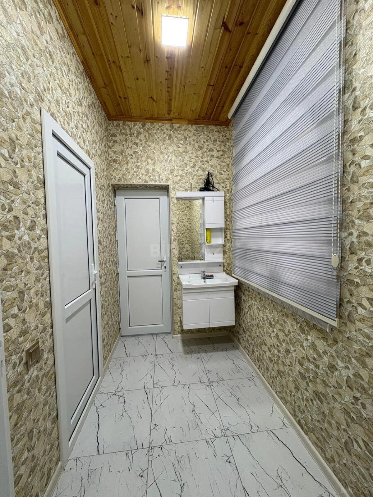 Kirayə verilir 2 otaqlı həyət evi 100 m²