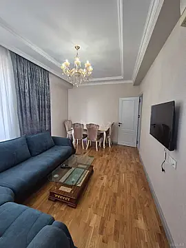 Kirayə verilir 2 otaqlı mənzil 55 m²