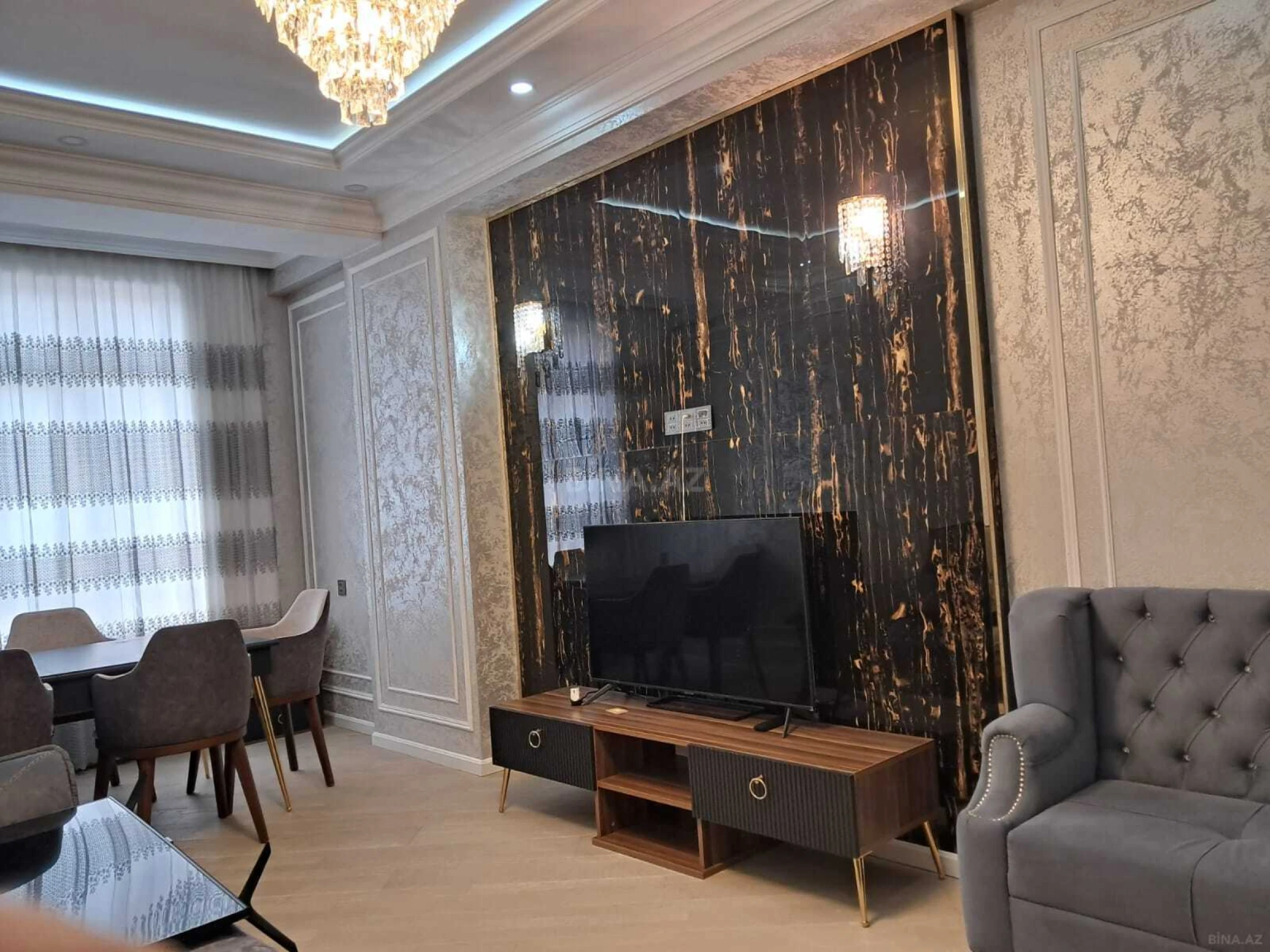 Kirayə verilir 2 otaqlı mənzil 85 m²