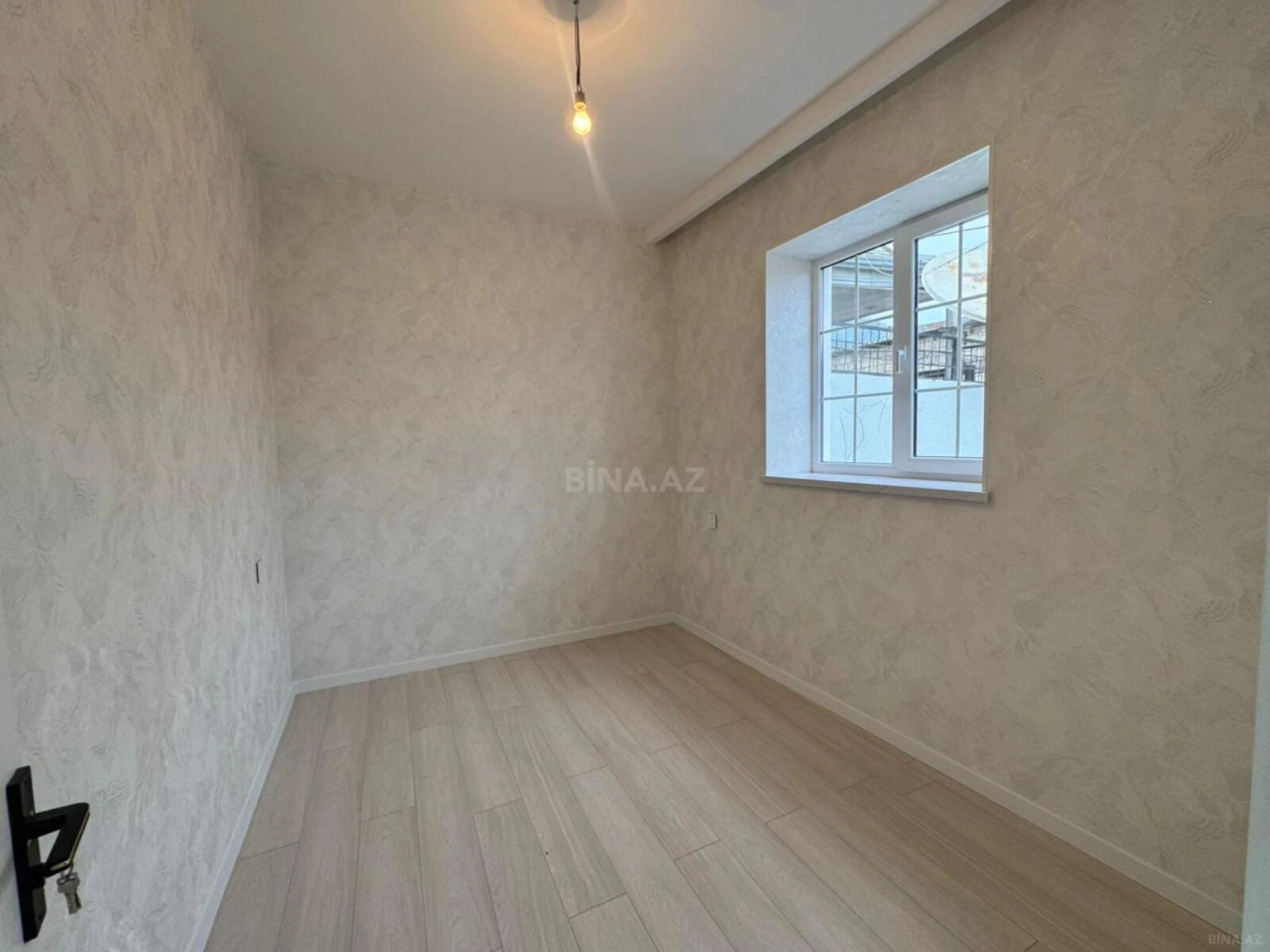 Satılır 4 otaqlı həyət evi 100 m²