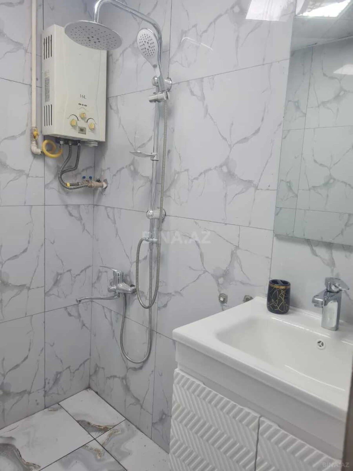 Satılır 2 otaqlı mənzil 35 m²