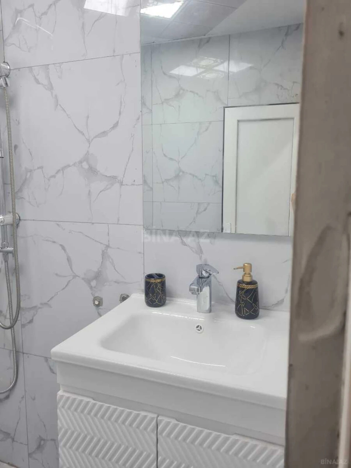 Satılır 2 otaqlı mənzil 35 m²