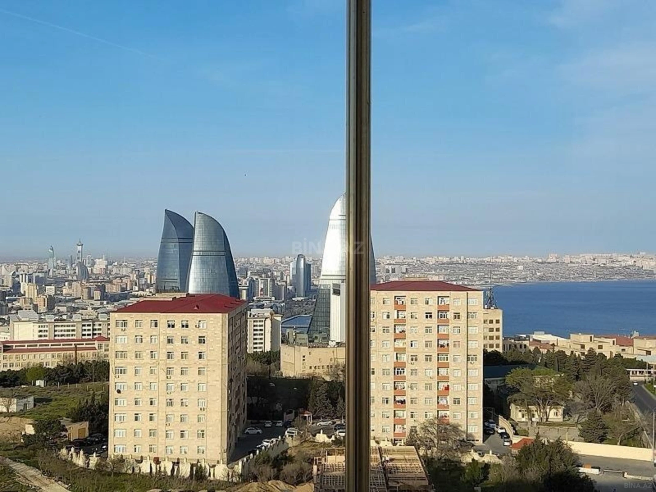 Kirayə verilir 2 otaqlı mənzil 110 m²