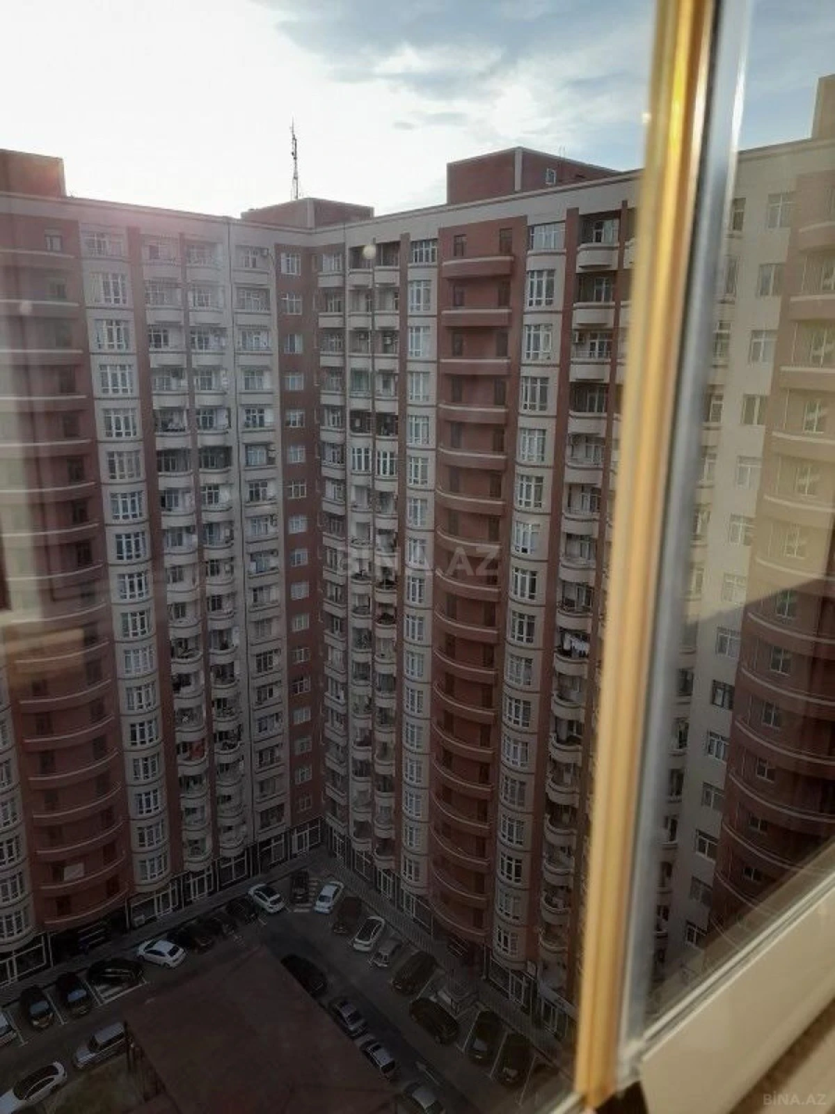 Kirayə verilir 2 otaqlı mənzil 110 m²