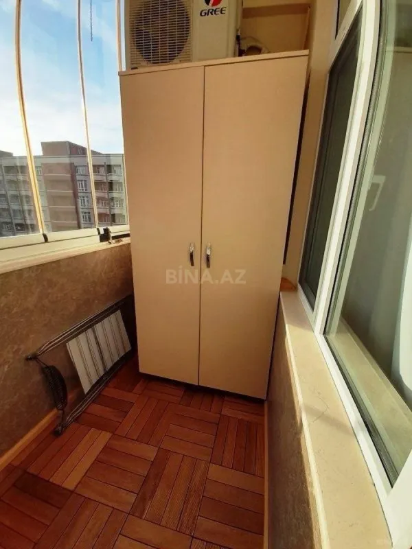 Kirayə verilir 2 otaqlı mənzil 110 m²