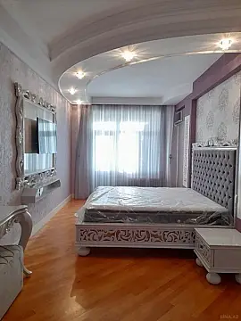 Kirayə verilir 2 otaqlı mənzil 110 m²