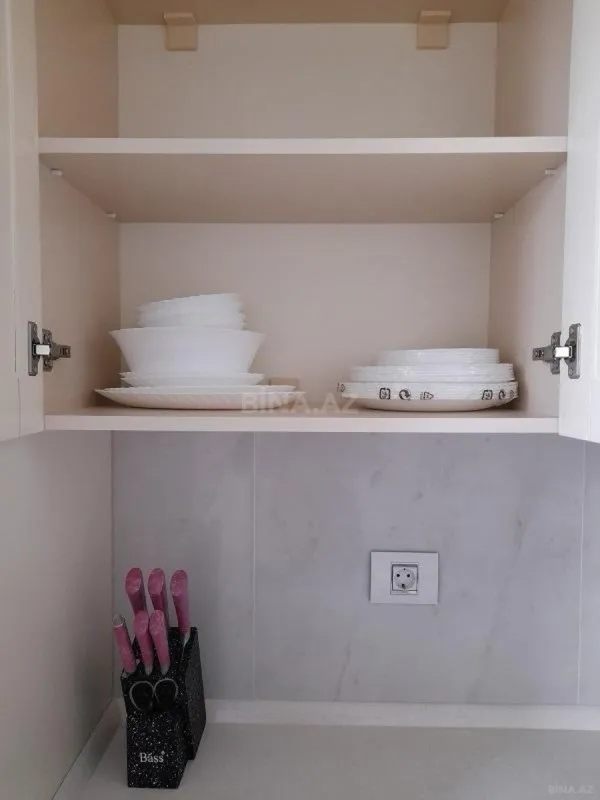 Kirayə verilir 2 otaqlı mənzil 110 m²