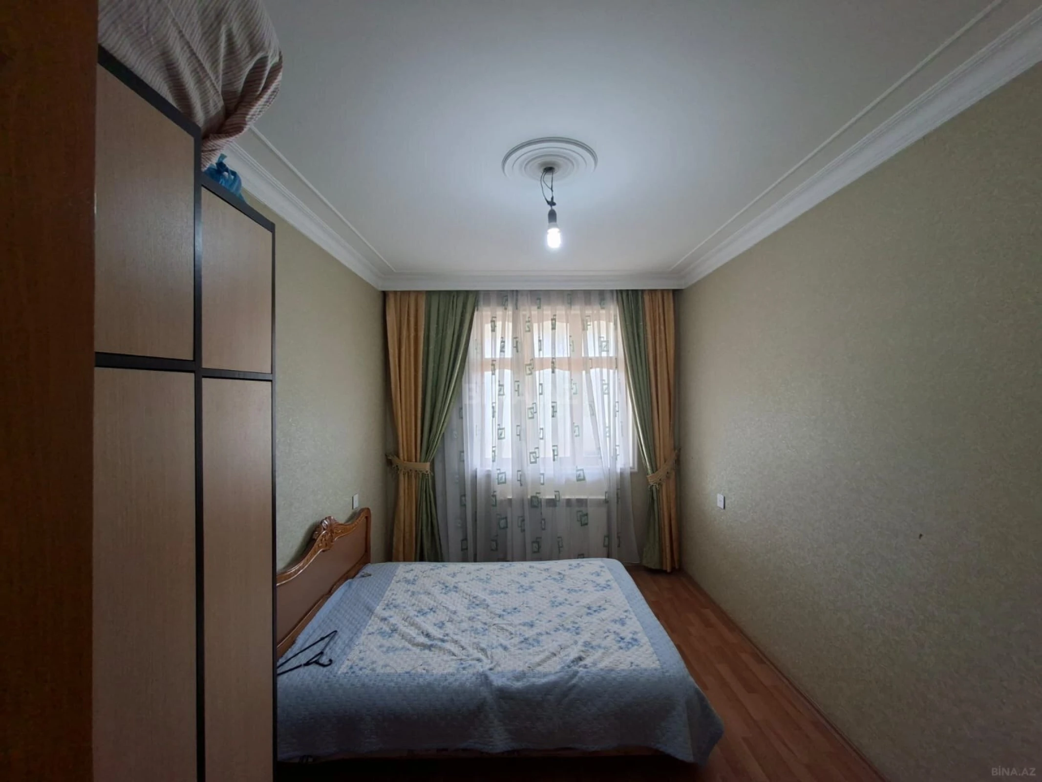 Satılır 5 otaqlı mənzil 120 m²