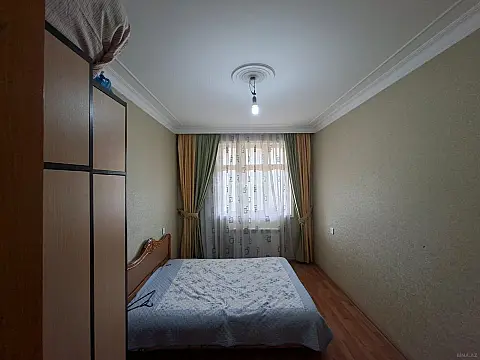 Satılır 5 otaqlı mənzil 120 m²