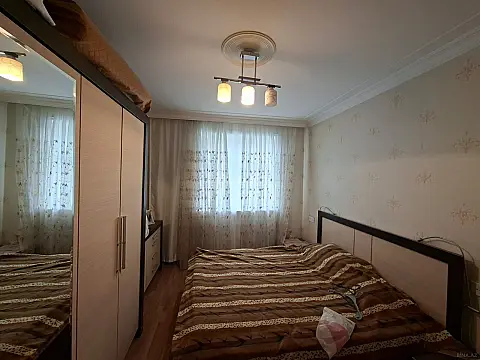 Satılır 5 otaqlı mənzil 120 m²
