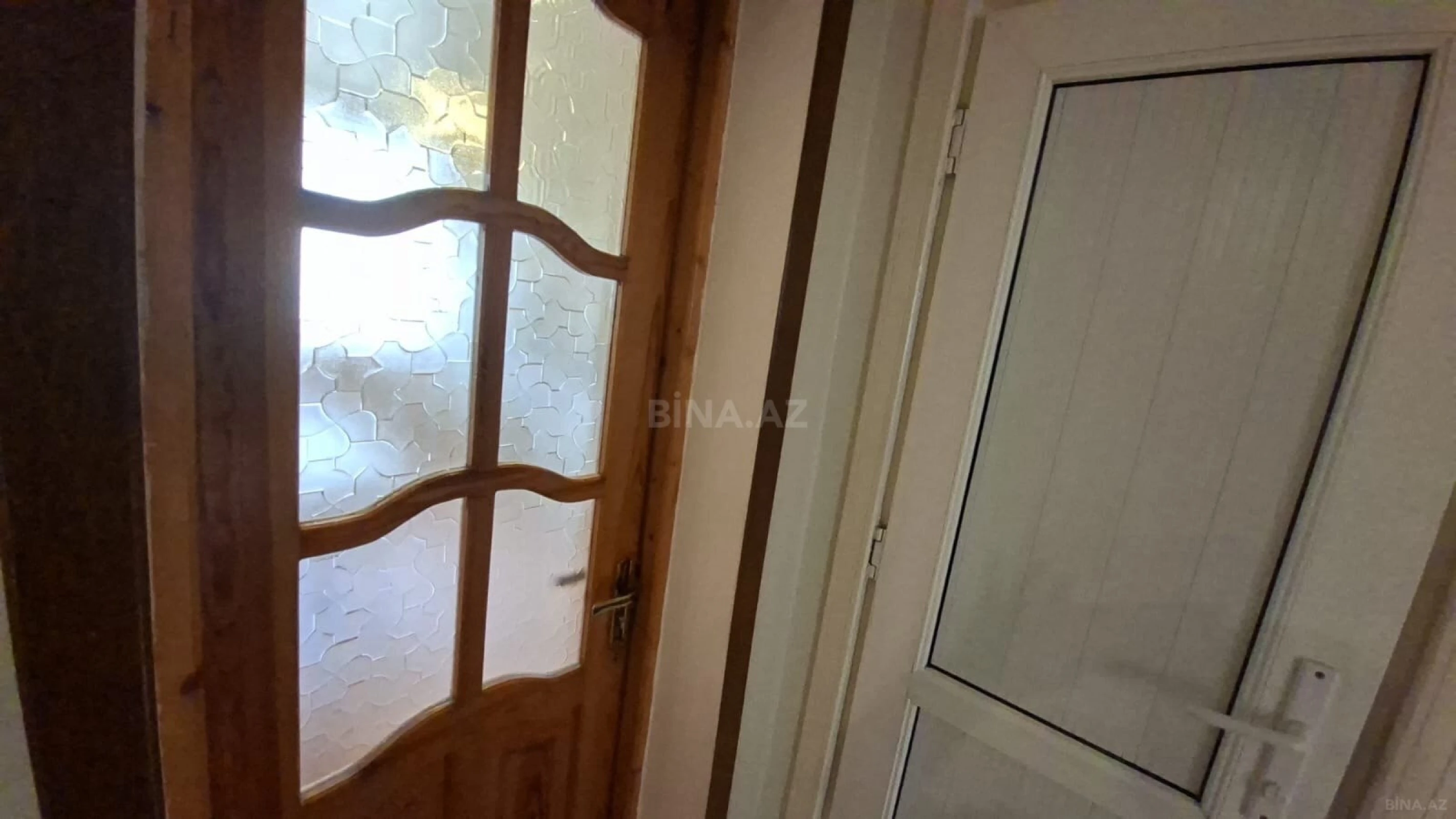 Satılır 5 otaqlı mənzil 120 m²