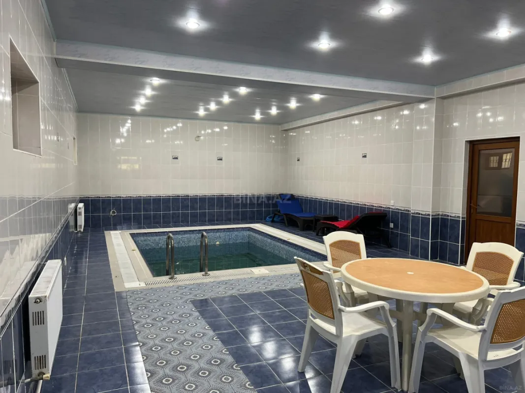 Kirayə verilir 7 otaqlı həyət evi 600 m²