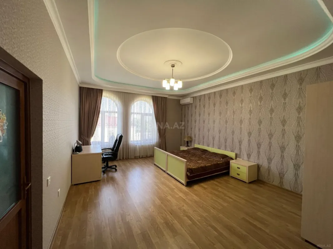 Kirayə verilir 7 otaqlı həyət evi 600 m²