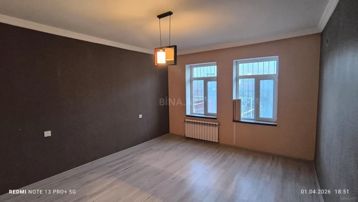 Satılır 4 otaqlı həyət evi 160 m²