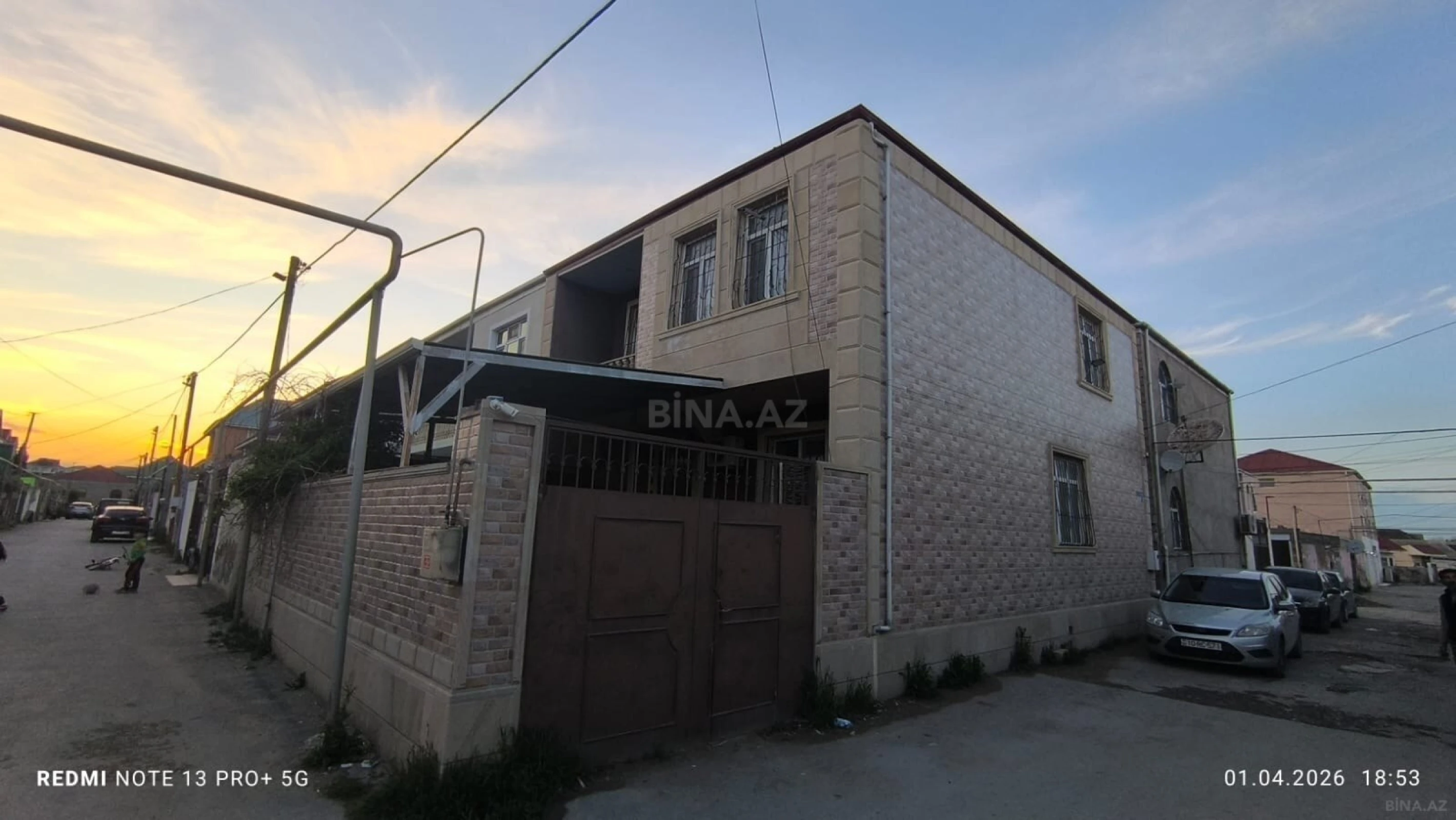 Satılır 4 otaqlı həyət evi 160 m²