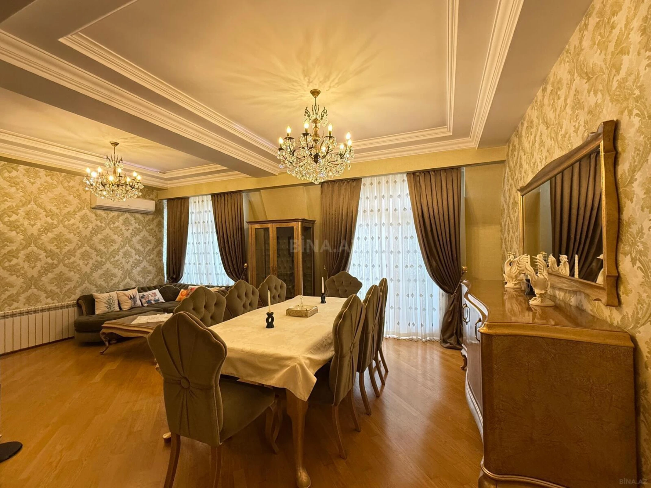 Kirayə verilir 5 otaqlı mənzil 210 m²