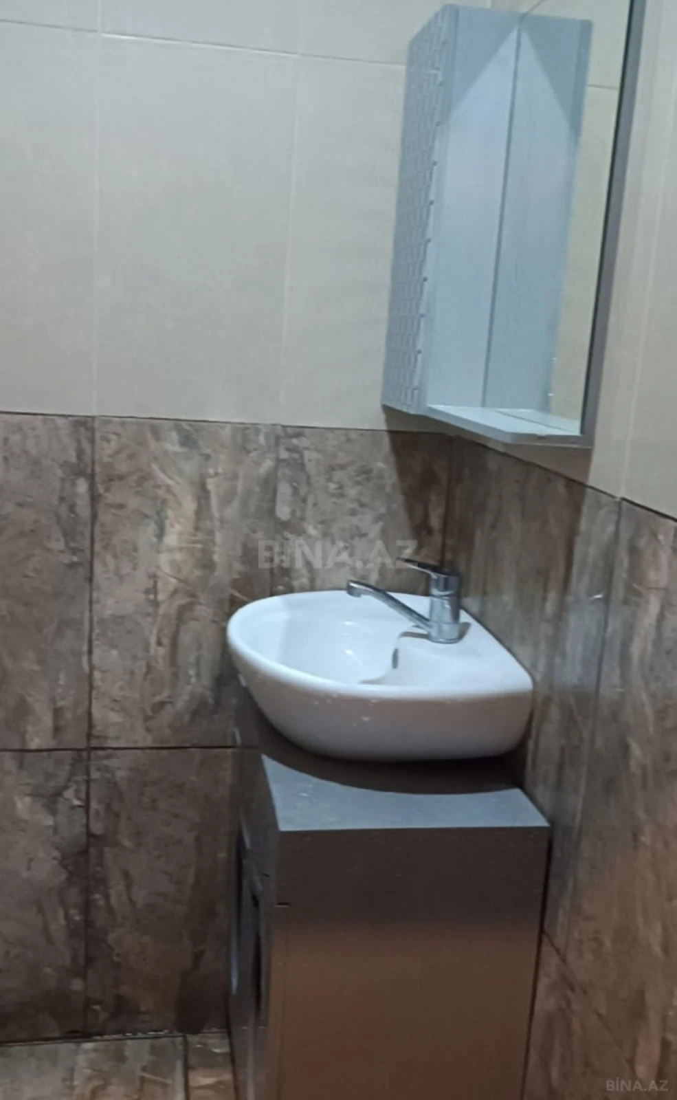 Kirayə verilir 2 otaqlı mənzil 45 m²