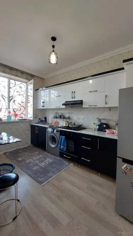 Satılır 4 otaqlı həyət evi 140 m²
