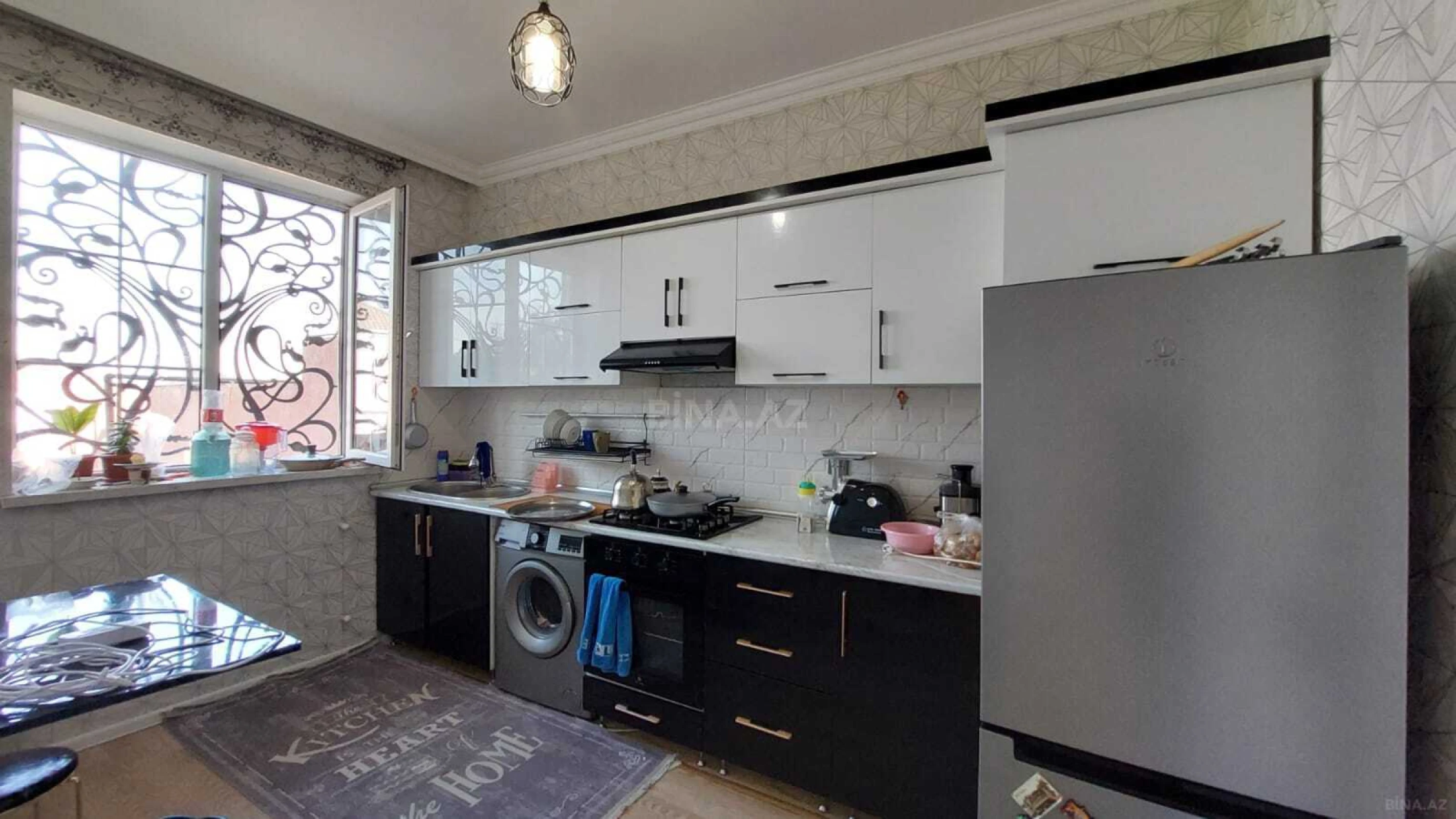 Satılır 4 otaqlı həyət evi 140 m²