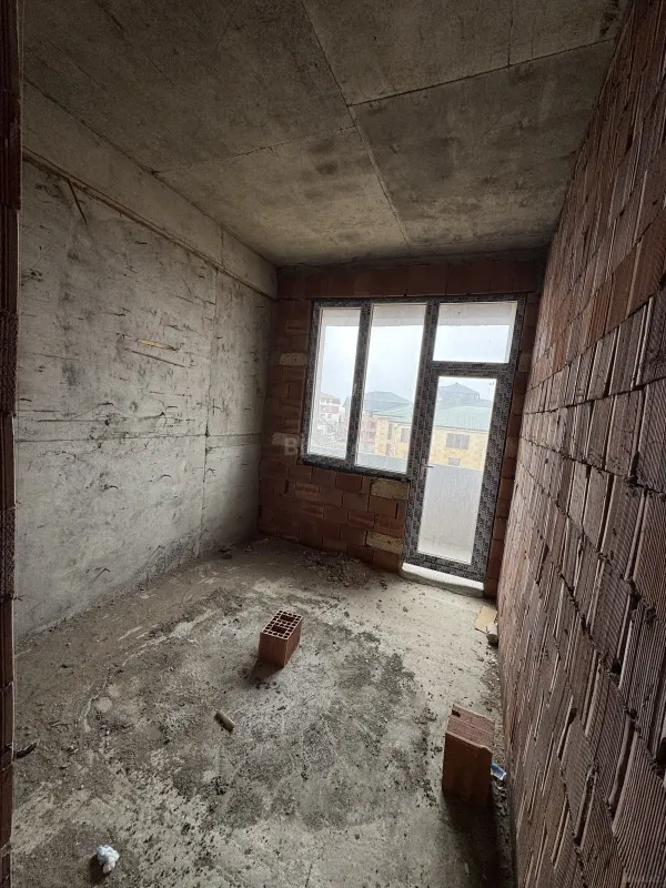 Satılır 3 otaqlı mənzil 61 m²