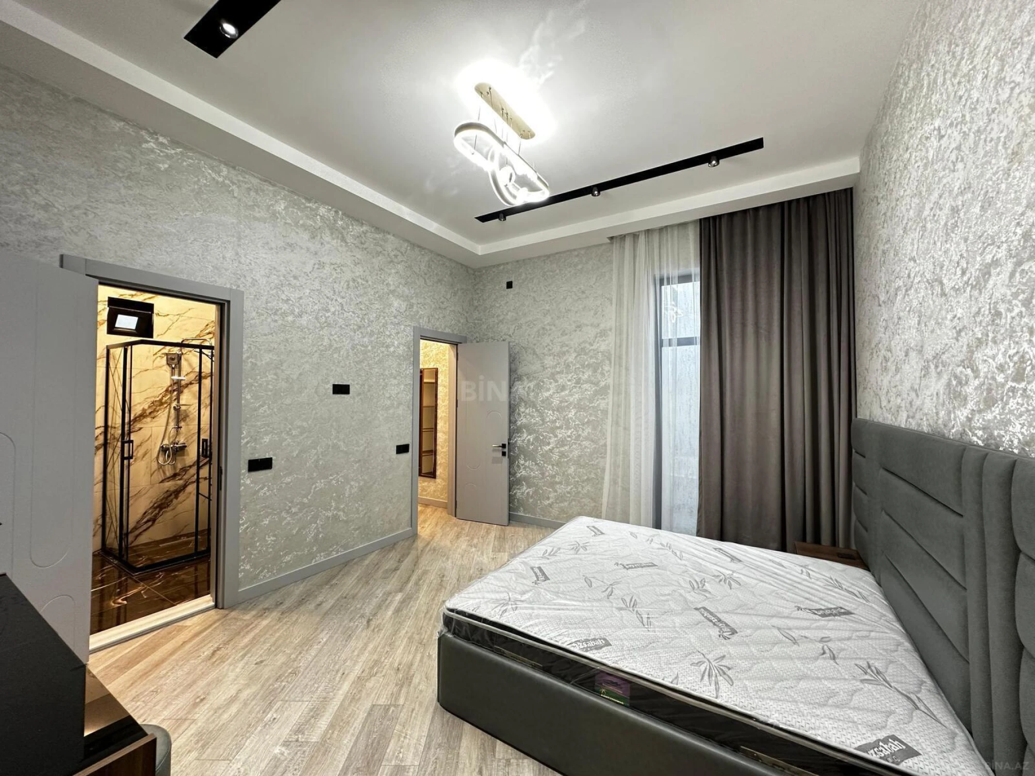 Satılır 4 otaqlı həyət evi 170 m²