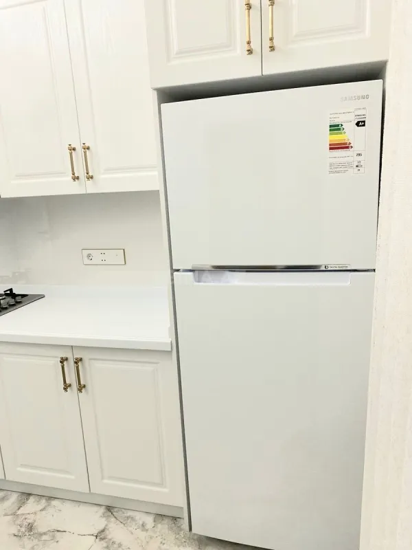 Kirayə verilir 3 otaqlı mənzil 100 m²