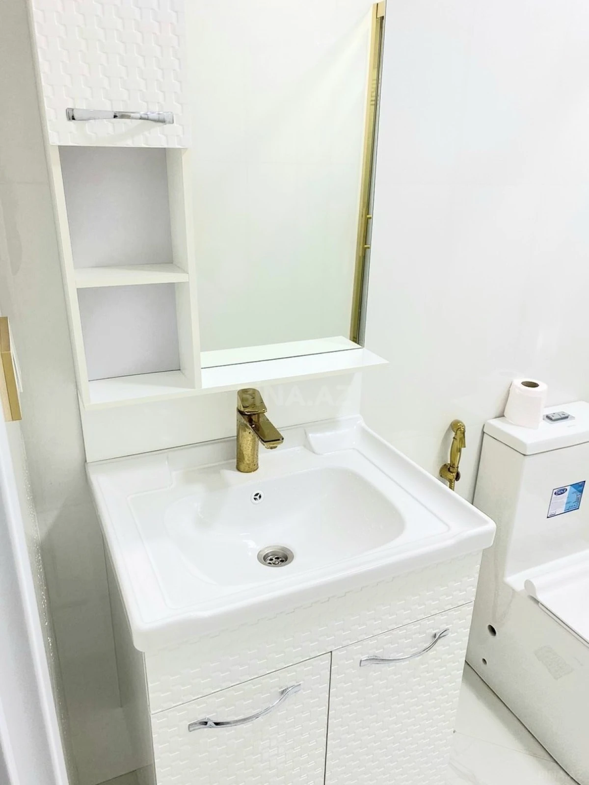 Kirayə verilir 3 otaqlı mənzil 100 m²