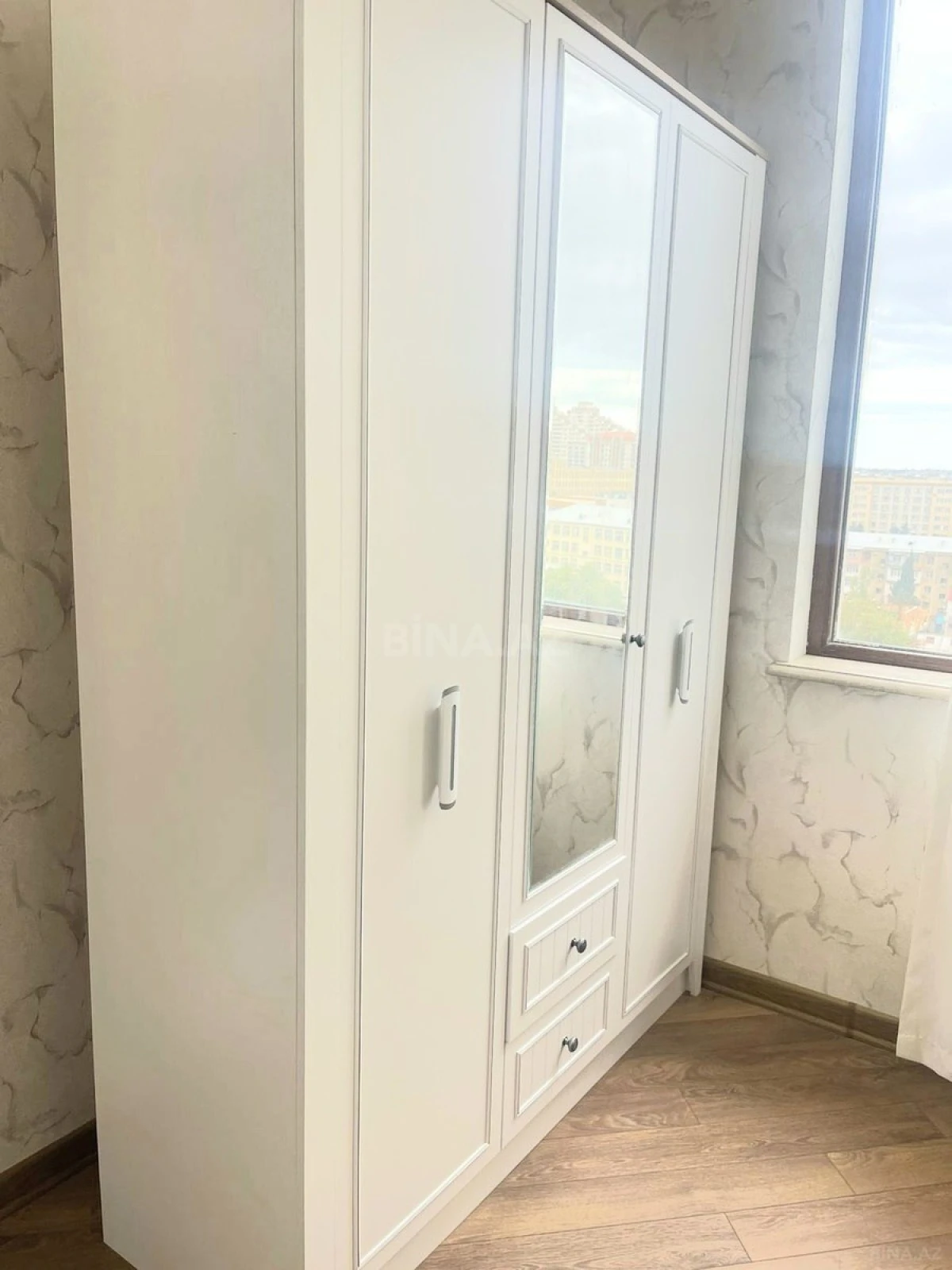 Kirayə verilir 3 otaqlı mənzil 100 m²