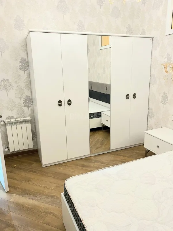 Kirayə verilir 3 otaqlı mənzil 100 m²