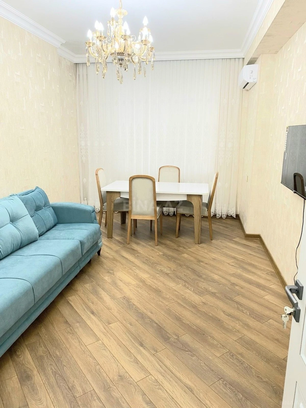 Kirayə verilir 3 otaqlı mənzil 100 m²