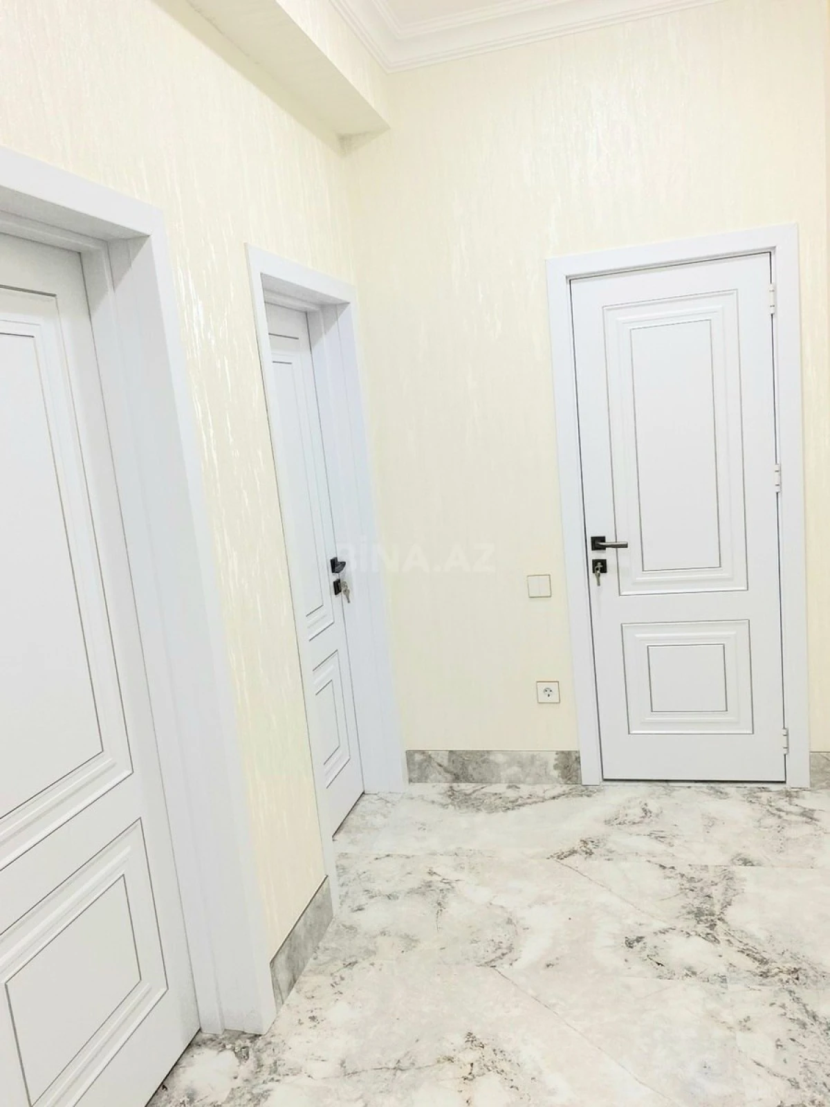 Kirayə verilir 3 otaqlı mənzil 100 m²