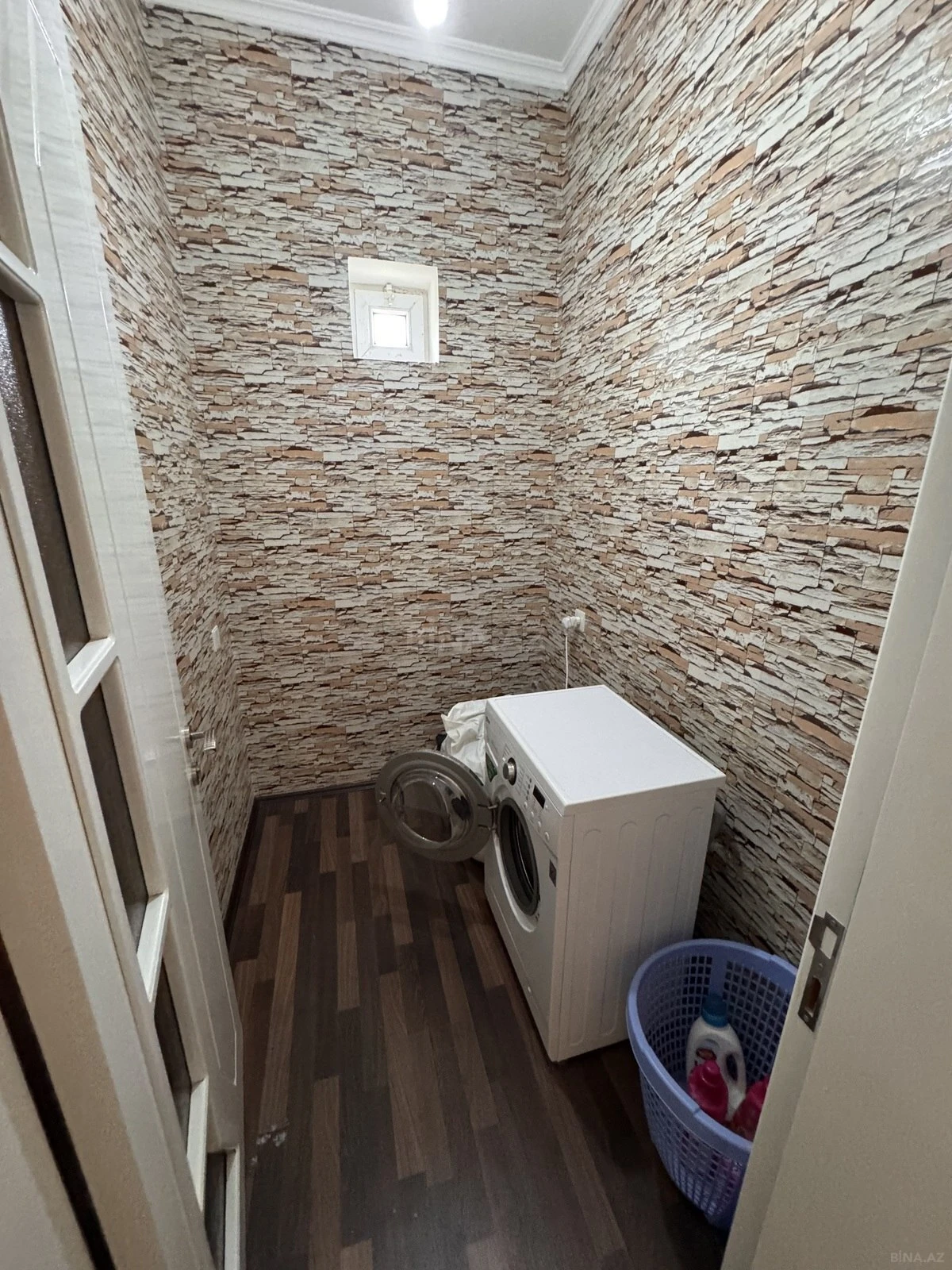 Satılır 4 otaqlı həyət evi 300 m²