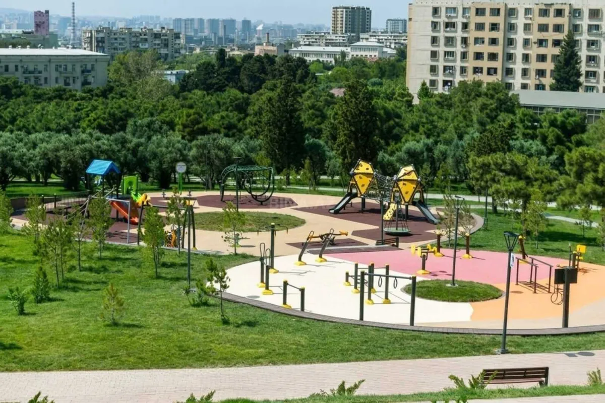 Satılır 3 otaqlı mənzil 112 m²