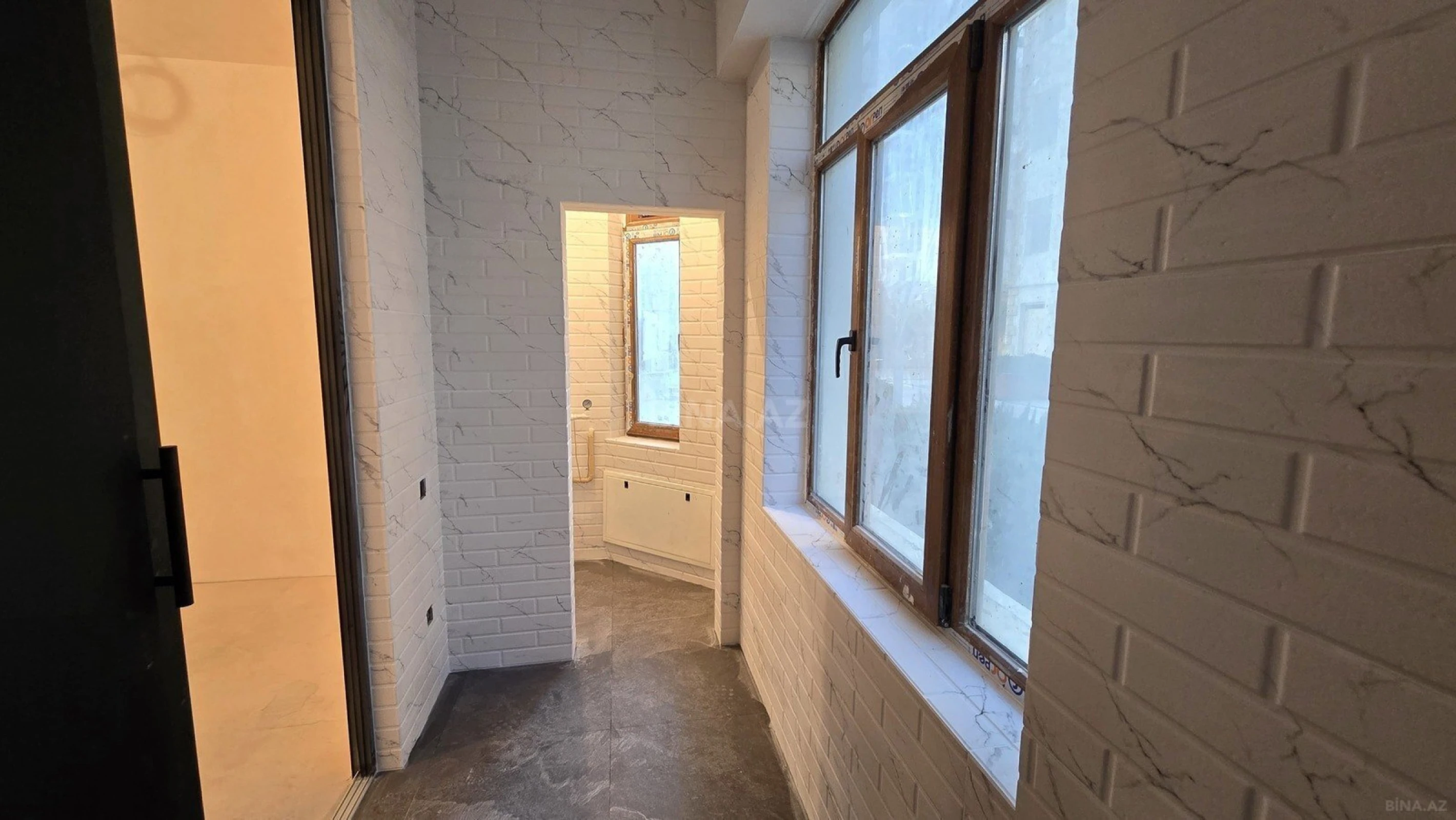 Satılır 3 otaqlı mənzil 112 m²