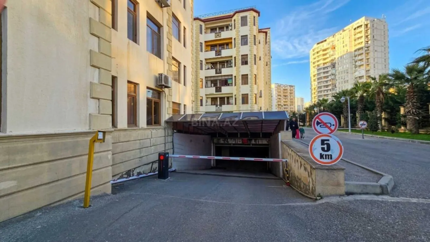 Satılır 3 otaqlı mənzil 112 m²