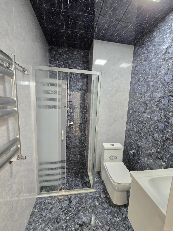 Satılır 2 otaqlı mənzil 82 m²