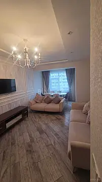 Satılır 2 otaqlı mənzil 82 m²